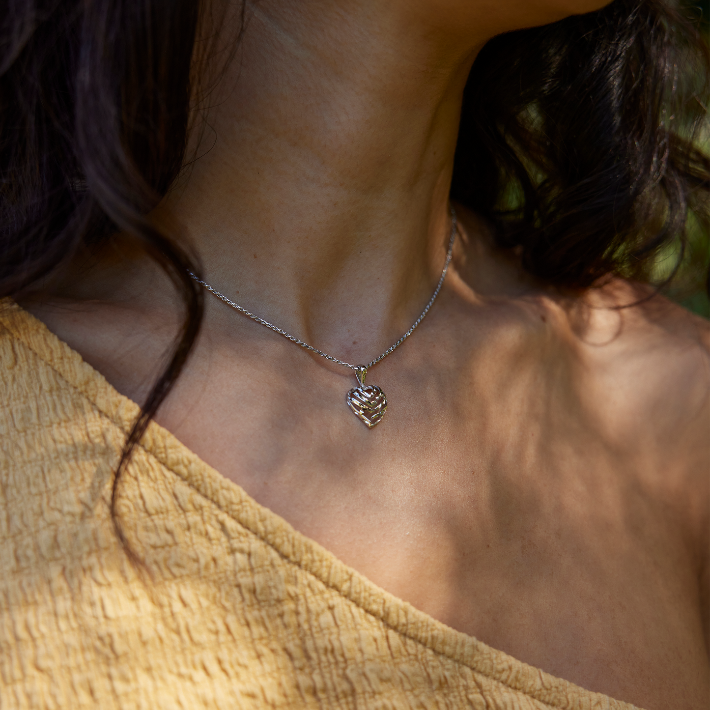 Aloha Heart Pendant in White Gold - 12mm