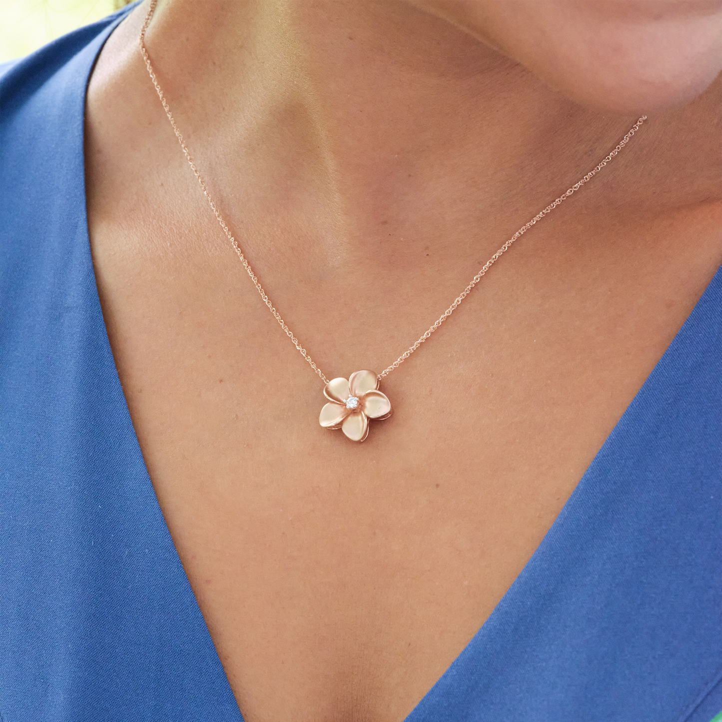 Plumeria Pendant in Rose Gold with Diamond - 16mm