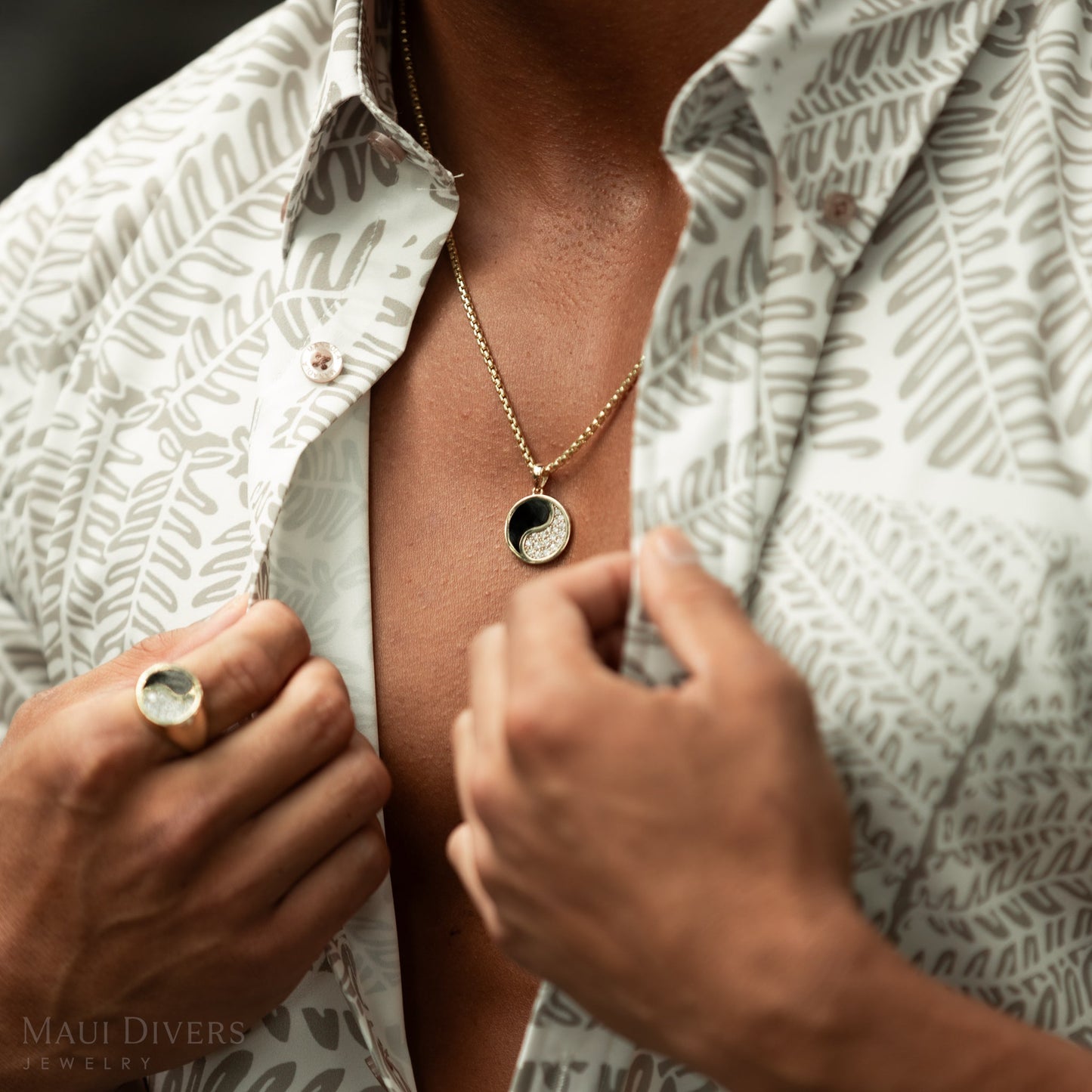 Yin Yang Black Coral Pendant in Gold with Diamonds - 18mm