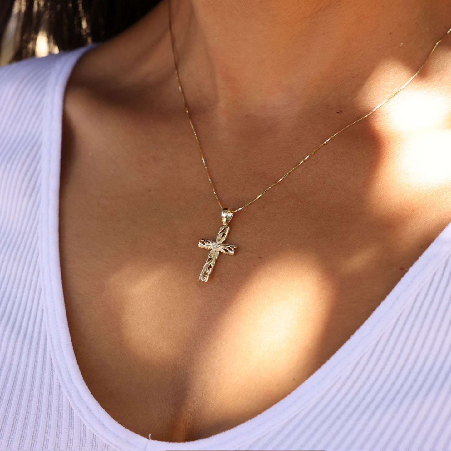 Hawaiian Heirloom Old English Scroll Cross Pendant in Gold with Diamond - 30mm