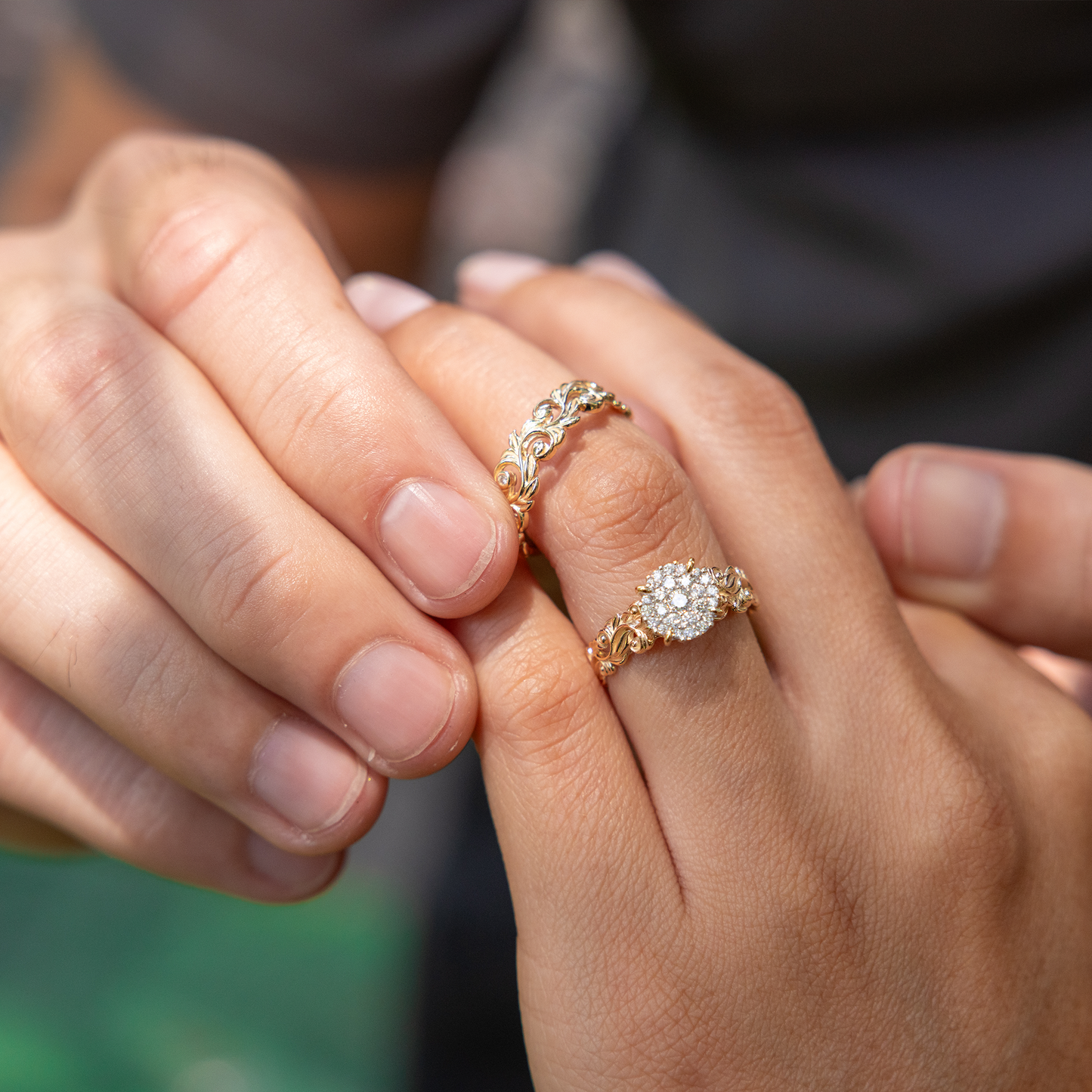 Living Heirloom Ring in Gold with Diamonds - 6mm
