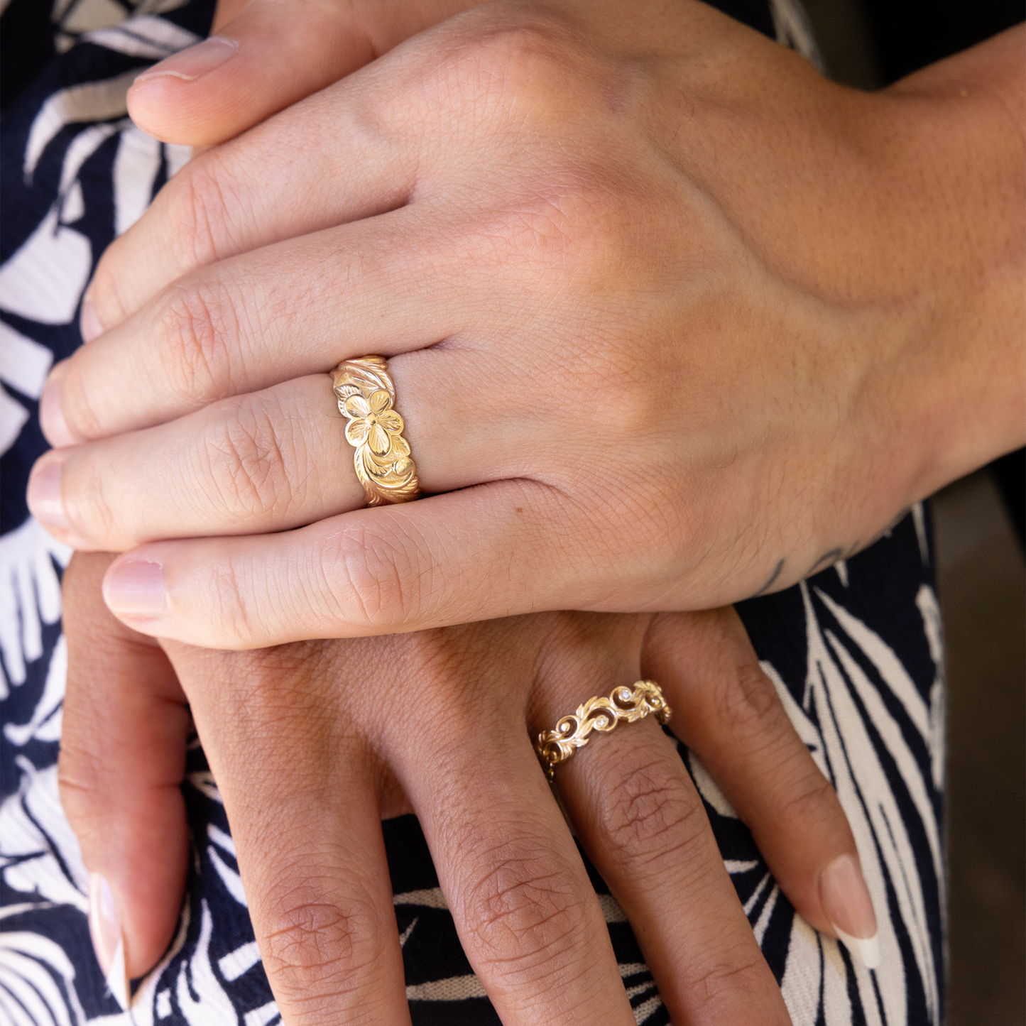 Living Heirloom Ring in Gold with Diamonds - 6mm