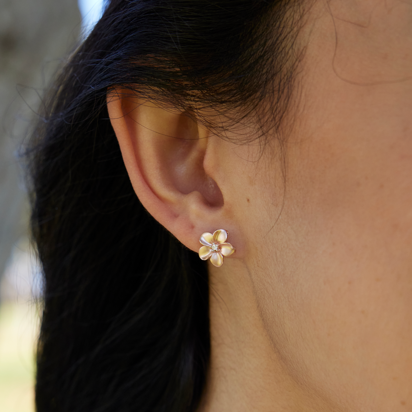 Plumeria Earrings in Rose Gold with Diamonds - 11mm